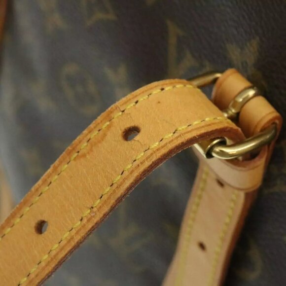 LOUIS VUITTON Monogram Bucket GM Shoulder Bag - Picture 14 of 16